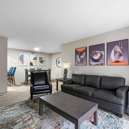 Truist Park Comfort Stays Атланта Экстерьер фото