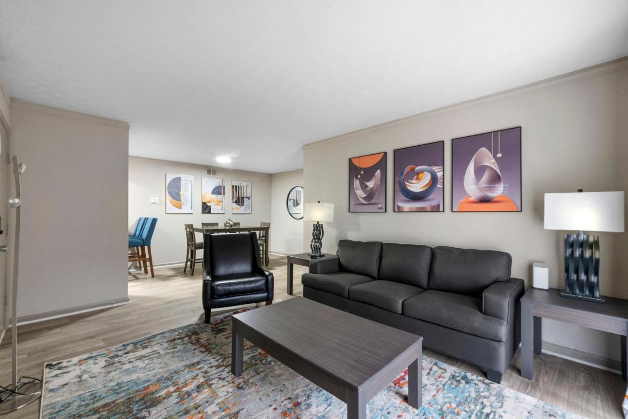 Truist Park Comfort Stays Атланта Экстерьер фото